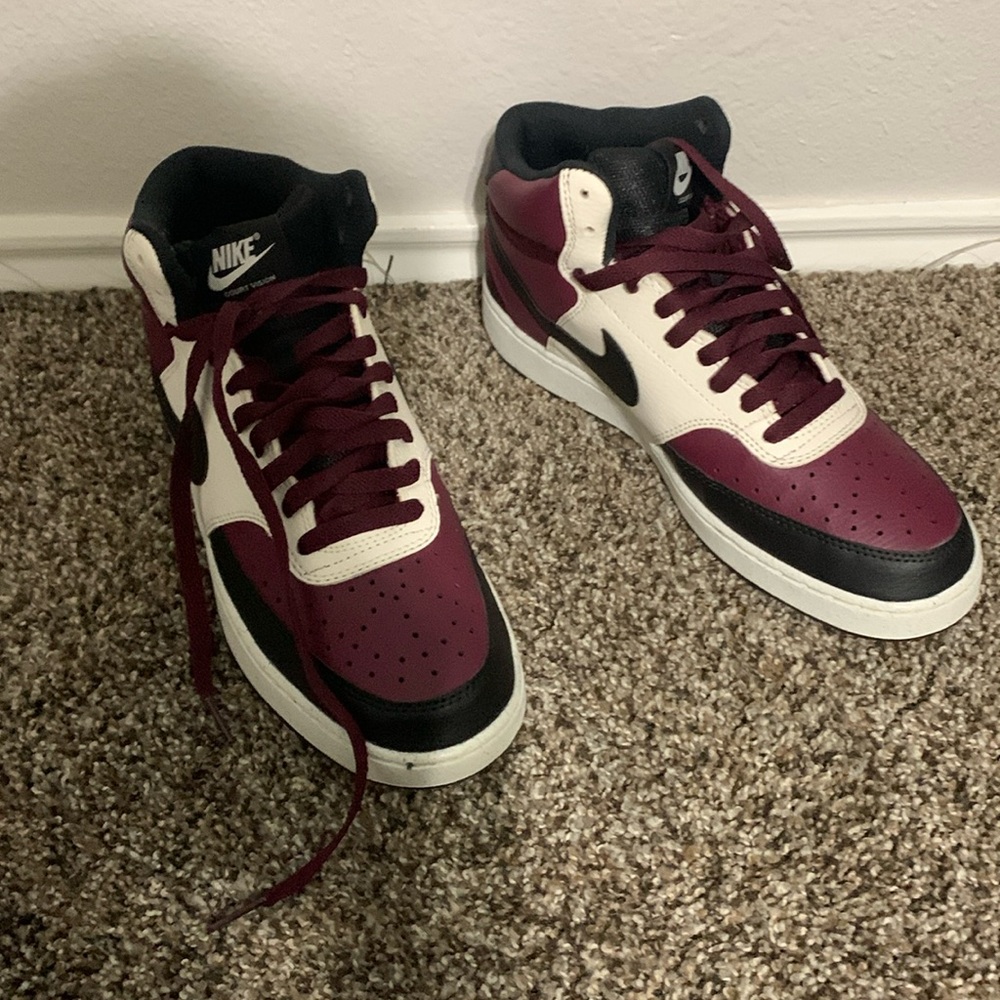 Nike court vision high beetroot size 8 men’s.